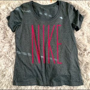 Regular Straight-Fitted Tee